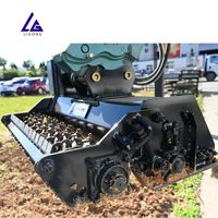 Râteau hydraulique tout-en-un pour excavatrice, idéal pour le travail du sol, le nivellement et le compactage en une seule passe, parfait pour les terrains de sport