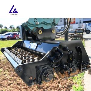 Râteau hydraulique tout-en-un pour excavatrice, idéal pour le travail du sol, le nivellement et le compactage en une seule passe, parfait pour les terrains de sport - Product Image 4
