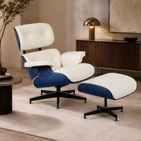 Sillón de Salón Moderno y Lujoso con Reposapiés, Cuero Blanco, Carcasa de Fibra de Carbono Azul, Base Giratoria, para Sala de Estar, Hotel u Oficina