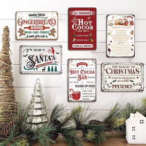 Insegna Metallica Natalizia 'Biscotti di Pan di Zenzero Sempre Freschi, Fatti con Amore', Decorazione Murale per Cucina con Citazione Magica di Natale e Laboratorio di Babbo Natale - Product Image 3