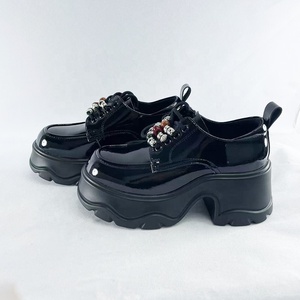 Новые женские туфли из лакированной кожи в британском стиле на толстой подошве с высоким каблуком и бисером, весна-лето 2026 - Product Image 6