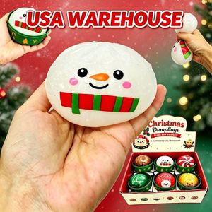 Promotion de prévente entrepôt USA : Jouet Squishy en forme de boulette de Noël mignon, motifs festifs, boîte mystère, idéal pour cadeau ou souvenir de fête - Product Image 2