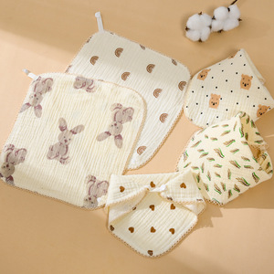 Babero Triangular para Bebé Jianmu Qingyue, 100% Algodón, Diseño de Animales y Puntos, Accesorio de Alimentación para Bebés de 0 a 1 Año - Product Image 3