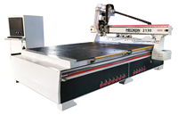 Machine de gravure CNC 2130 ATC pour le travail du bois avec magazine d'outils linéaire pour la fabrication d'armoires