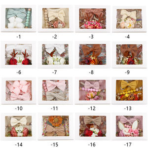 Top vente nouveau-né <span class=keywords><strong>bébé</strong></span> <span class=keywords><strong>naissance</strong></span> bavoir <span class=keywords><strong>bandeau</strong></span> ensemble couleur unie grand arc cheveux accessoires en gros avec boîte-cadeau - Product Image 2