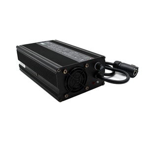 <span class=keywords><strong>Caricabatterie</strong></span> UY600 12V 25A per Batterie al Piombo-Acido <span class=keywords><strong>Caricabatterie</strong></span> <span class=keywords><strong>12</strong></span> <span class=keywords><strong>Volt</strong></span> - Product Image 4