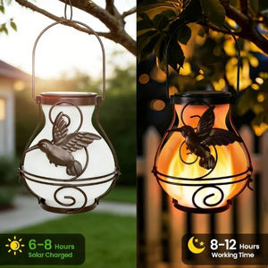 Lanternes solaires d'extérieur étanches à effet flamme vacillante, lanternes solaires suspendues en métal en forme de colibri, décoration de patio, de véranda et de jardin - Product Image 4