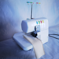 Machine à coudre domestique multifonctionnelle YS-703, surjeteuse multifonctionnelle