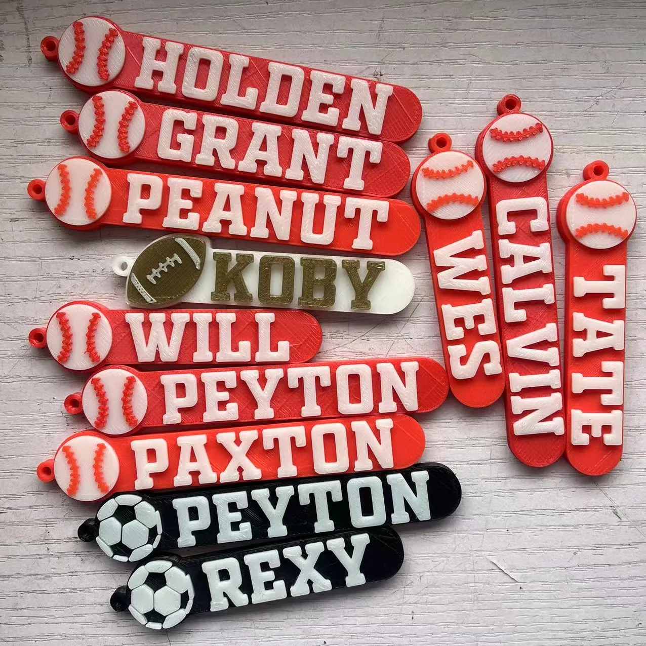 3D printing, personalized and customized two-color PLA ABS keychain