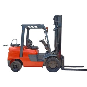 Nouveau design 2024 Chariot élévateur à essence Toyota d'occasion 3t-5t, hauteur de levage 3m, petit moteur GPL, accessoires, 4300kg certifié - Product Image 1