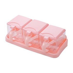 Set di Contenitori per Condimenti da Cucina 3-in-1 in Plastica con Supporto e Cucchiaio per <span class=keywords><strong>Sale</strong></span>, Pepe, <span class=keywords><strong>Zucchero</strong></span> ed Erbe Aromatiche - Product Image 4
