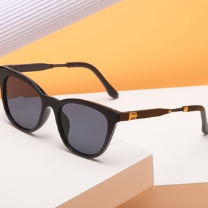 Gafas de Sol Cat Eye B1229 Negras con Protección UV400, Montura de PC, Unisex, Estilo Oversize - Product Image 2