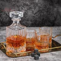 Vaso de whisky y decantador Juegos de regalos personalizados Decantador de whisky cuadrado de cristal transparente para vino Licor Whisky Cóctel Regalo