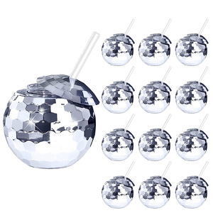 Gobelet en plastique Xuzhen en gros, style boule disco scintillante, <span class=keywords><strong>avec</strong></span> paille, design Y2K irrégulier et mignon, pour filles, cadeau d'anniversaire - Product Image 2