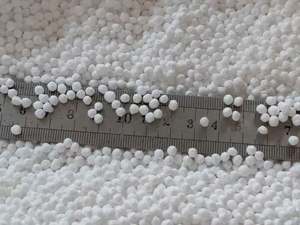 Prix d'usine Chlorure de <span class=keywords><strong>calcium</strong></span> de qualité industrielle Anhydre Numéro CAS 10043 Cacl2 94% Prills Pellet - Product Image 3