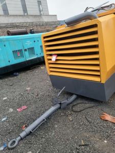 XAXS600 شريط 17 ضاغط الهواء المستعملة ، آلة ضاغط الهواء ، آلة التعدين ، أداة الحفر - Product Image 3