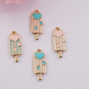 จี้ไอศกรีมการ์ตูน ทำจากโลหะผสมสังกะสี สำหรับทำเครื่องประดับ DIY สีชมพู สีฟ้า บล็อกสี ของขวัญสำหรับทุกเพศ - Product Image 1