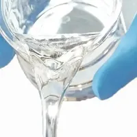 Minyak Mineral Berkualitas Tinggi / Minyak Parafin Cair Ringan / Minyak Putih untuk Kosmetik