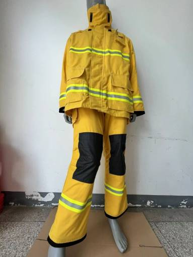 Jaune