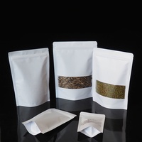Chine pochettes de support en papier kraft blanc de haute qualité Type de fenêtre à fermeture éclair doublure en feuille d'aluminium fenêtre en plastique PET/PE/BOPP
