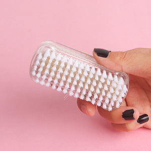 Brosse à ongles en plastique avec éponge pour le nettoyage et le massage des ongles, forme plate, design transparent - Product Image 3