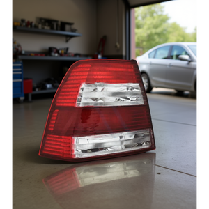 Luces Traseras Calaveras para Jetta 2004-2007 A4, Estilo Extendido Blanco y Rojo, 12V, Nuevas, Iluminación Exterior para Auto P1776 - Product Image 2