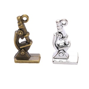 Bijoux à bricoler soi-même accessoires rétro alliage de Zinc Microscope médical pendentif Zakka vente en gros usine directe 2198 - Product Image 1