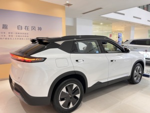 Dongfeng Aeolus L7 2025 - SUV électrique confortable avec climatisation automatique, sièges en cuir, phares entièrement à LED, autonomie de 518 km - Product Image 5