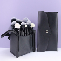 Ensemble de 24 pinceaux de maquillage professionnels entièrement noirs, marque privée pour femmes, poils synthétiques, logo personnalisé, haute qualité, luxe