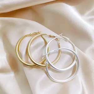 Fashion 925 Sliver Minimalistische Korea Fashion Matte Metalen Sieraden Oorringen Voor Vrouwen