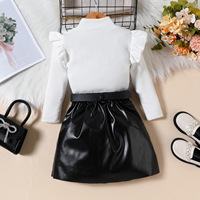 Ensemble trois pièces pour filles : haut à col haut en coton uni à manches longues + jupe plissée en cuir PU avec ceinture