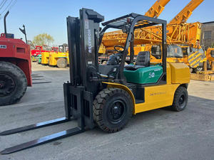 Chariot élévateur diesel Komatsu FD50 d'occasion, deux mâts, capacité tout-terrain, pneus pleins, hauteur de levage de 3 m, excellentes performances, machine de levage - Product Image 4