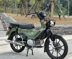 Moto Honda1 Super de qualité supérieure - Classique 110cc pour les trajets urbains et les balades de loisirs Honda1 Super de qualité supérieure - Product Image 3