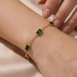 กำไลข้อมือทองคำหรูหรา กันน้ำ ประดับเพชรซิคอน ไม่หมอง 18K ทองสแตนเลส สำหรับผู้หญิง - Product Image 2