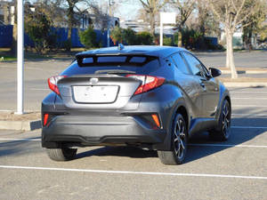 Used Cheap 2019 for C-HR XLE 4dr Crossover Left Hand <b>Drive</b> Leather Seats with Rear Camera Sunroof LED Headlights - Product Image 3