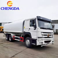 Segunda mano SINOTRUK HOWO 6X4 15000 20000 25000 Litro 10 ruedas Camión cisterna de agua en venta