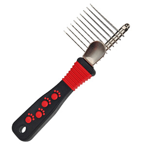 Peine desenredante para mascotas, rojo y negro, mango de TPR, cepillo para el cuidado del pelo de perros con orificio para colgar, práctico para el cuidado del pelo de las mascotas - Product Image 2