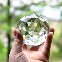 Taille personnalisée prisme en verre cristal boule à facettes goutte suspension diamant taillé boule de verre cristal à facettes
