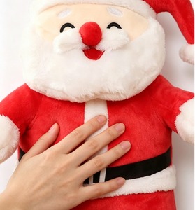 Collezione Invernale Premium di Peluche Stile Babbo Natale con Barba Bianca Soffice e Morbida al Tatto - Product Image 1