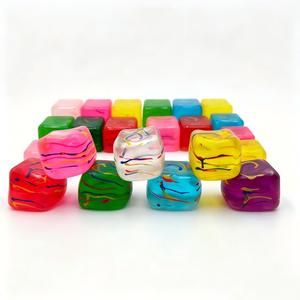 Balle anti-stress Kawaii en forme de cube de glace marbré, transparente, à motifs colorés, solide, à presser, jouet sensoriel pour soulager l'anxiété, idéale pour les fêtes - Product Image 2