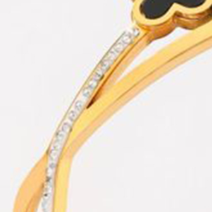 Bracciale Angelina in acciaio inossidabile con tre fiori di trifoglio, tono oro, gioielli alla moda per donna, idea regalo - Product Image 5