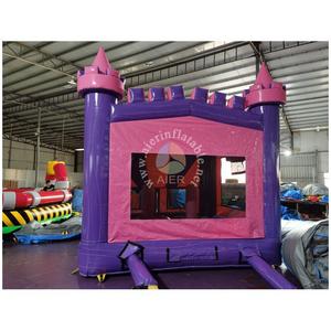 Castillo Inflable Morado y Rosa con Techo Crenulado, de Grado Comercial, para Niños, para Fiestas de Cumpleaños y Eventos al Aire Libre - Product Image 2