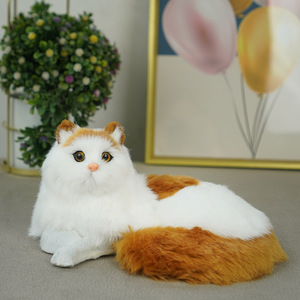 Peluche de Gato Hecho a Mano, Tamaño Real, Diseño Realista, Estilo Rústico, para Decoración de Interiores, Pelaje Natural, Patrón Animal - Product Image 4