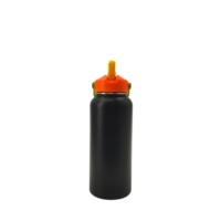 Bouteille d'eau isotherme en acier inoxydable noir mat de 32 oz avec couvercle à paille rabattable et poignée rivetée, étanche, pour le sport et les voyages en extérieur