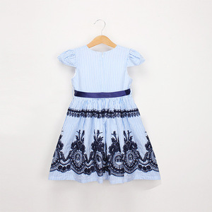 Compras en Línea en China, Ropa de Verano para Bebés, Vestido de Princesa con Bordado Calado, Modelos Infantiles de Camisas a Rayas, Vestido hasta la Rodilla para Niñas - Product Image 3