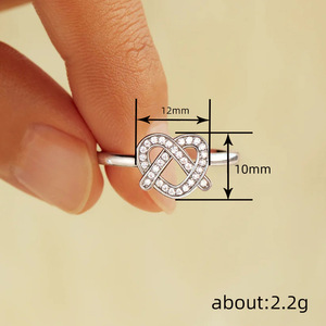 T0685 Anello in oro bianco con diamante taglio a cuore, colore naturale G, anello di fidanzamento romantico da donna - Product Image 5