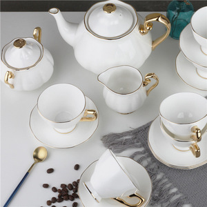 Service à café en céramique européen 15 pièces, couleur unie, en porcelaine fine, comprenant tasses, pot, laitière, sucrier et soucoupes - Couleur naturelle - Product Image 2