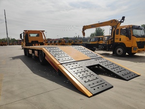 SINOTRUK HOWO NX 6x2 Three-Section <b>Flatbed</b> Wrecker <b>Truck</b> 33Ton Total Mass 25Ton Recovery Tow <b>Truck</b> - Product Image 3