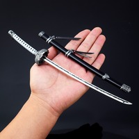 Jeu japonais SEKIRO: Shadows Die Twice Mortal Blade Sword 26cm 68g Zinc Alloy Toys Metal Craft Small Gadget Gift Mini Katana