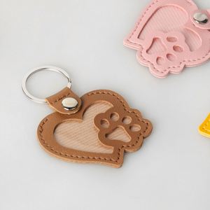 Handmade PU Leather Keychain in Pet Paw Shape for Collecting Cat and Dog Hair <b>Memorial</b> <b>Gift</b> Keyring for Furry Friends - Product Image 5